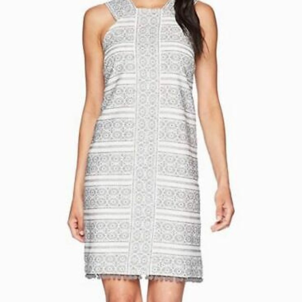 Maggy London Petite Gray White Floral Jacquard Sleeveless Shift Dress